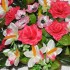 Букет з троянд орхідей азалій №134