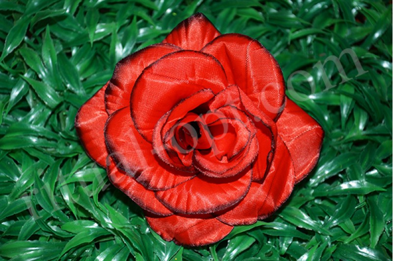 Штучна троянда-гофре №28